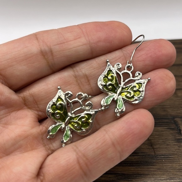 Butterfly Drop Earrings Silver tone and Green Enamel Butterfly 🦋 - Picture 7 of 13